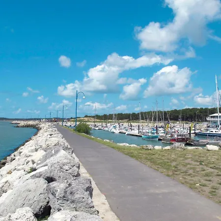 Les Ecureuils-2 By Interhome